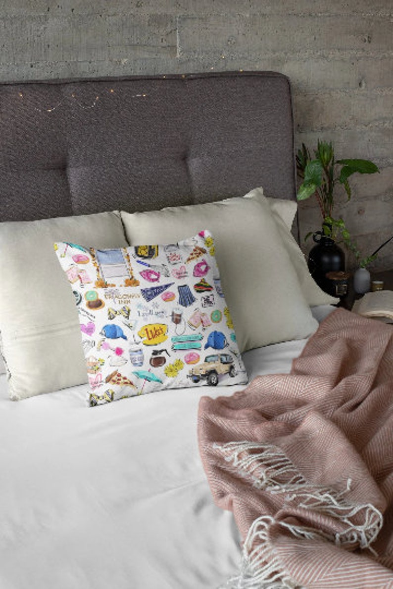 Gilmore Pillow